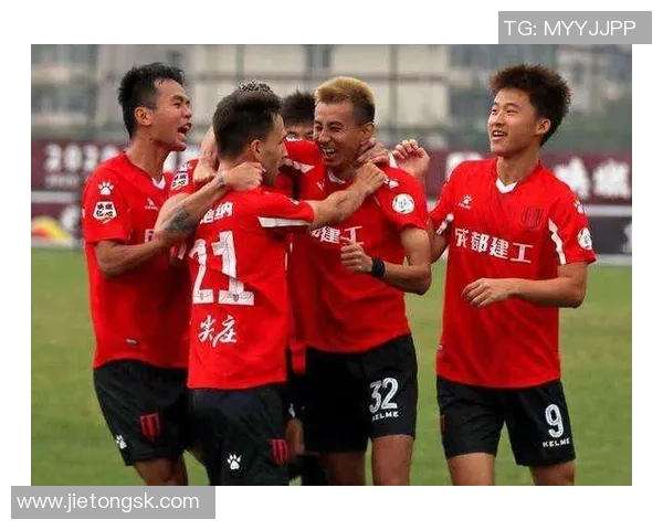 上海足球队团队协作变革引发热议助力球队重塑辉煌未来